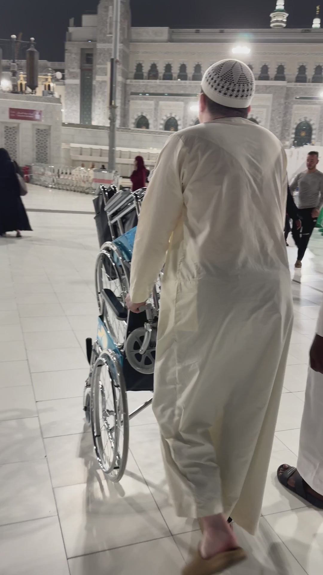 Mi silla de ruedas en La Mecca